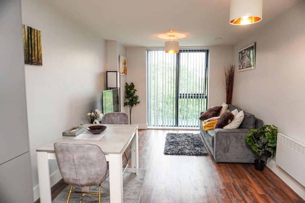 Peaceful 2br Hideout With Instant Self Check-in At Kelham Island Retreat *